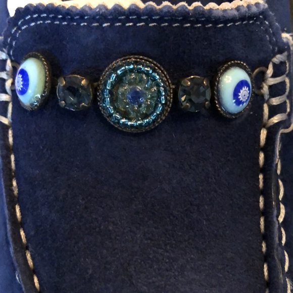 💙🇮🇹Geoffredo Fantini Blue suede crystal & bead embellished kitten heel slides - Picture 5 of 12